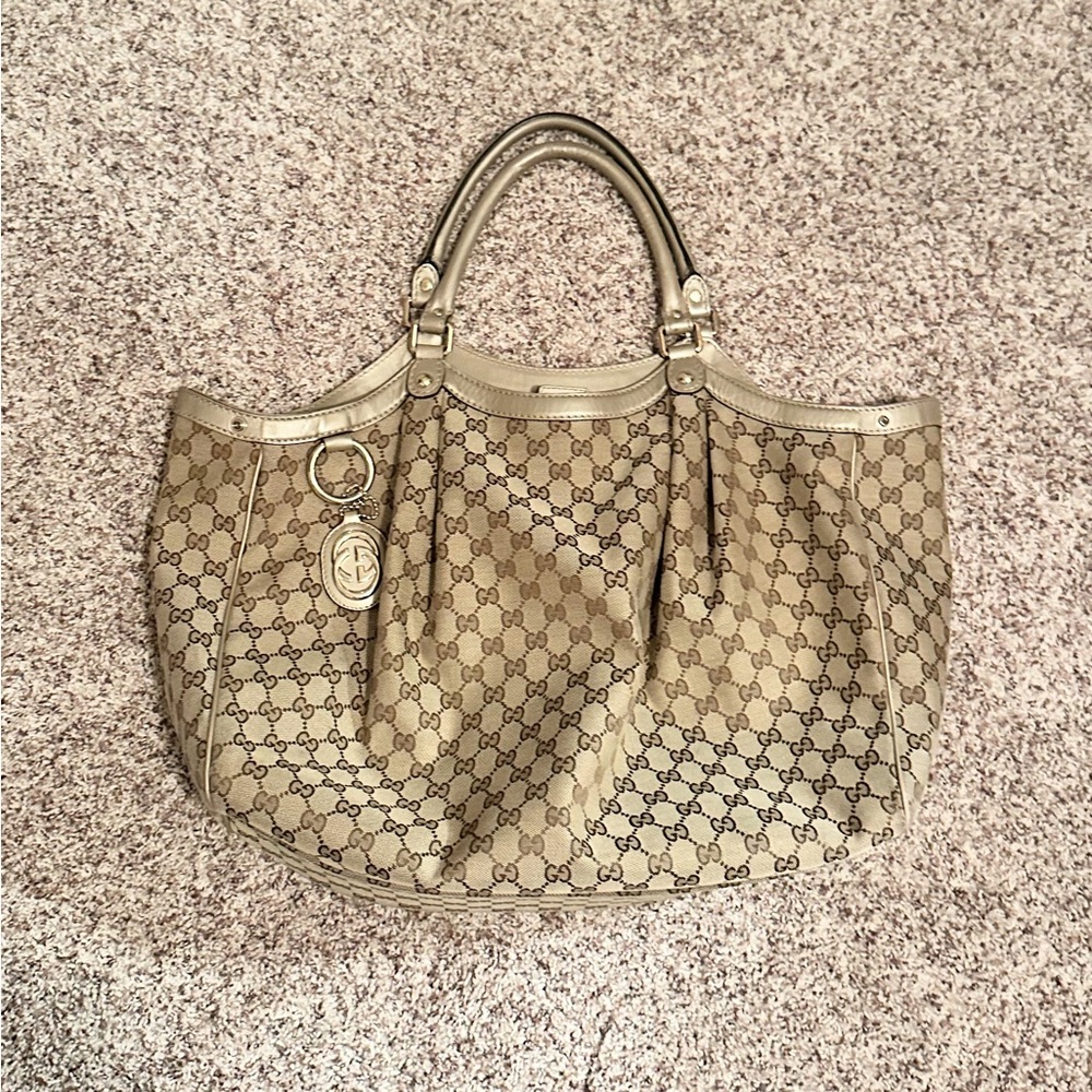 Gucci large Sukey Tote with Champagne trim